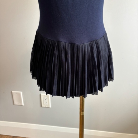 RW&CO. Navy Sleeveless Blouse - Picture 7 of 9